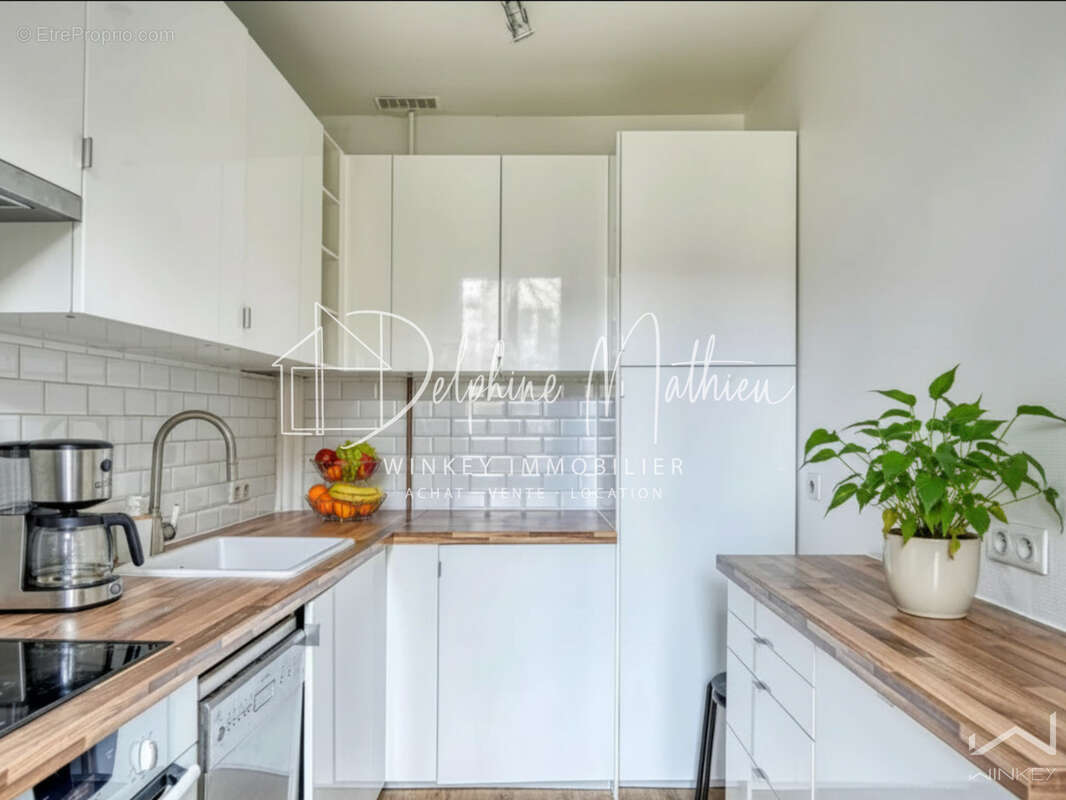 Les Coteaux   T2 rénové avec potentiel T3, charme de l’ancien - photo 6