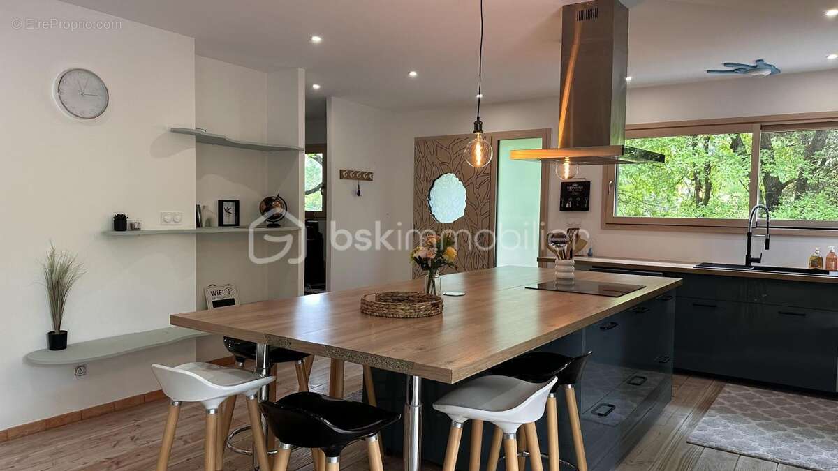 Maison à CHATILLON-SAINT-JEAN