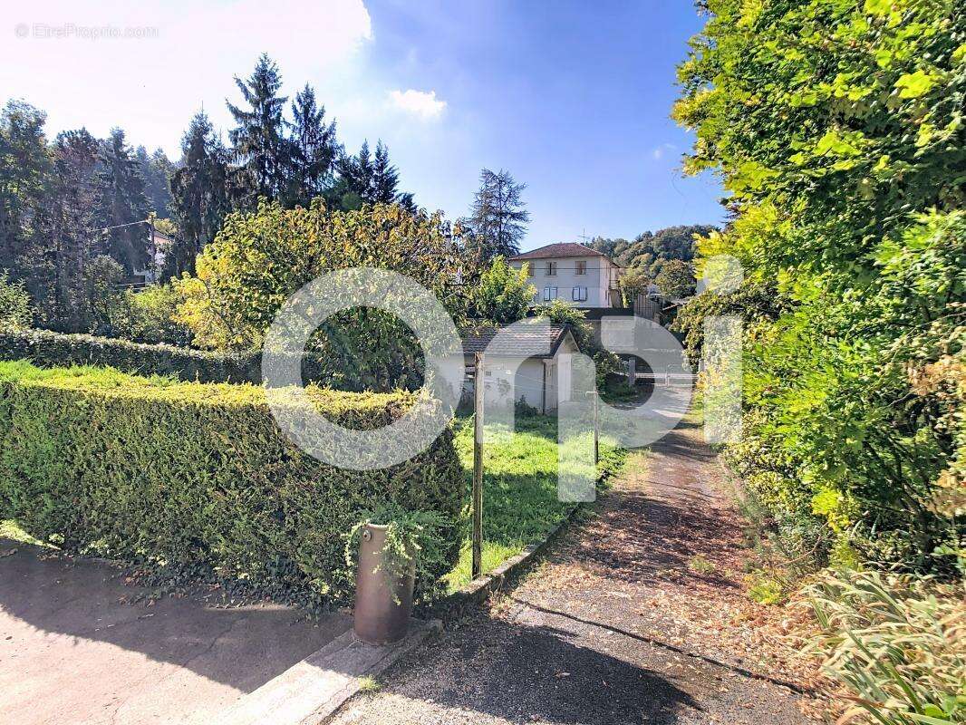 Maison à NOTRE-DAME-DE-SANILHAC