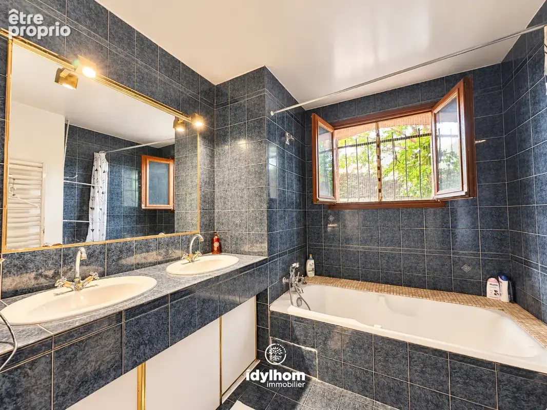 Maison T6 de 138 m2 avec jardin et double garage à Villeneuve-Tolosane - photo 15