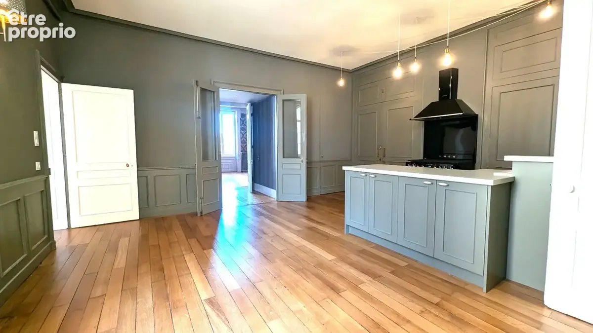 Appartement à LONS-LE-SAUNIER