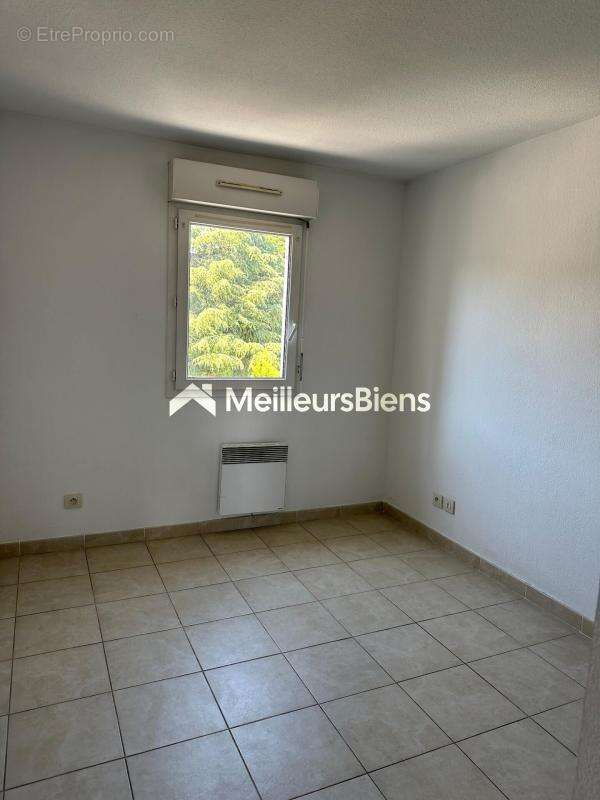 Appartement à SAINT-CYR-SUR-MER