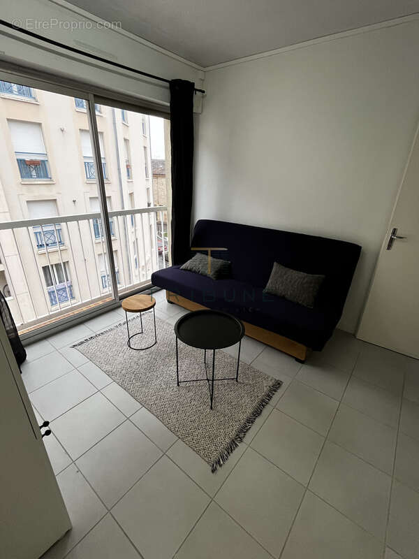 Studio vendu meublé - photo 3