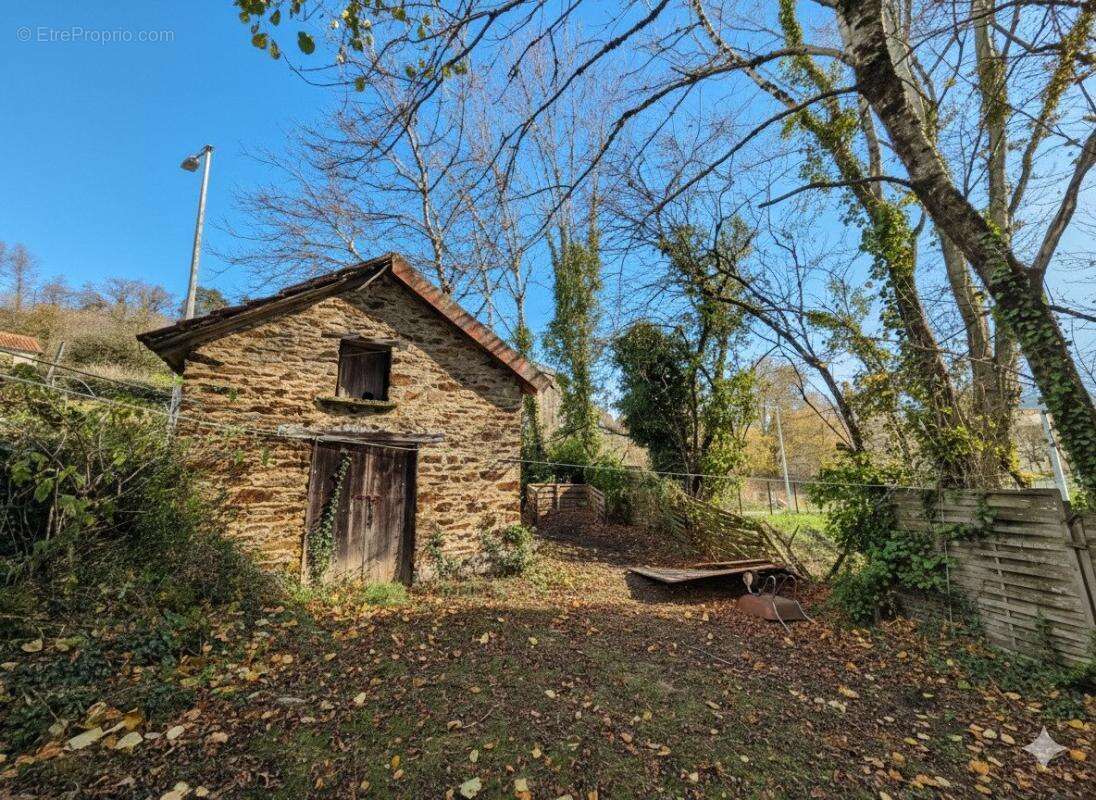 Maison à BARAQUEVILLE