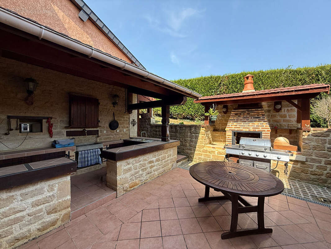 Maison à VRIGNE-MEUSE