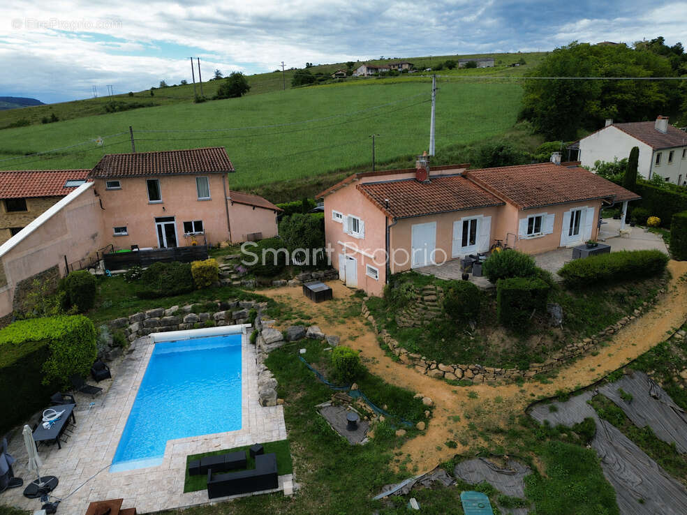 Maison à OINGT