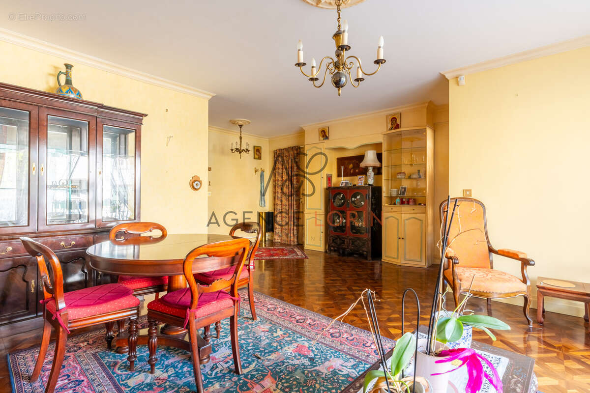 Appartement à LE VESINET