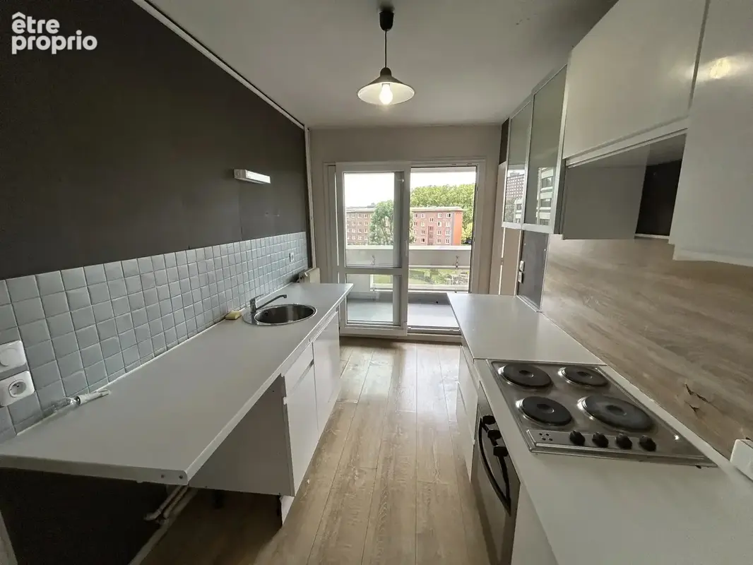 Lille – Appartement T4 DE 98 M² avec balcon et parking - photo 4