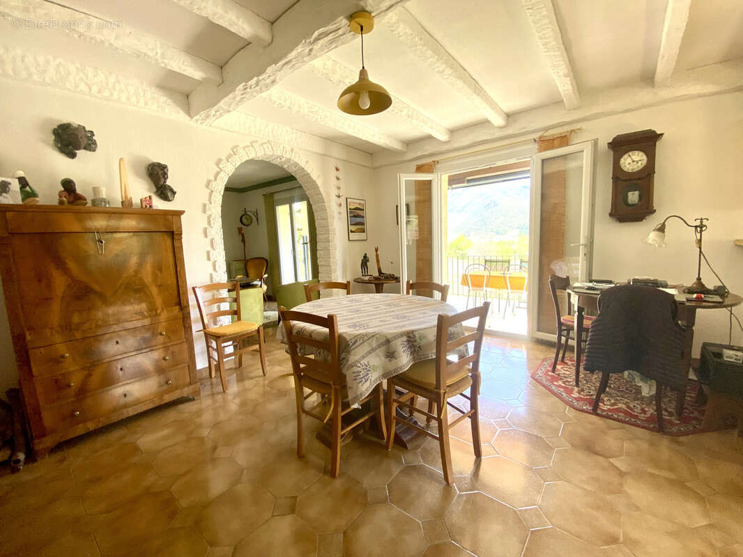 Maison à BUIS-LES-BARONNIES