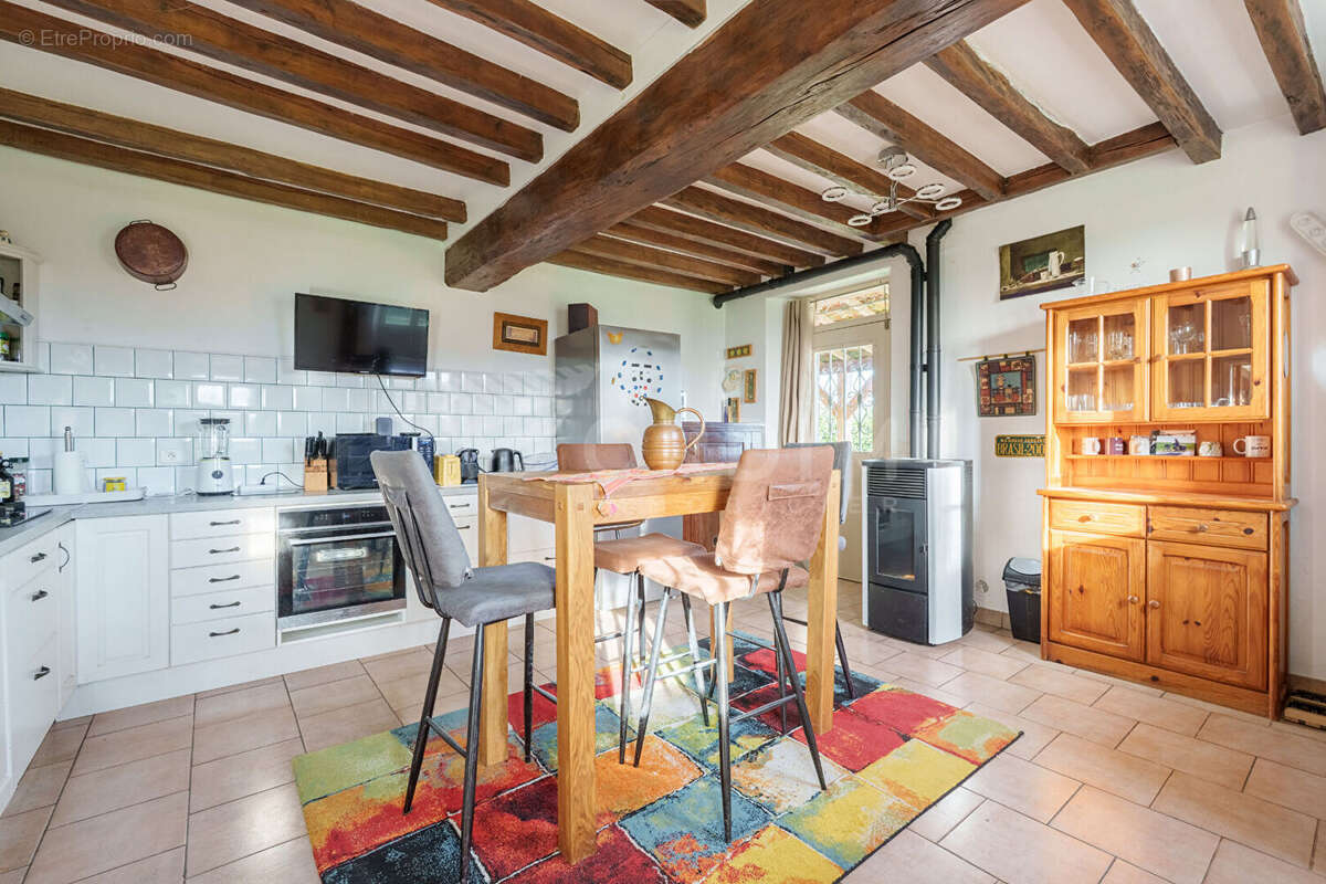 Maison à EGRISELLES-LE-BOCAGE