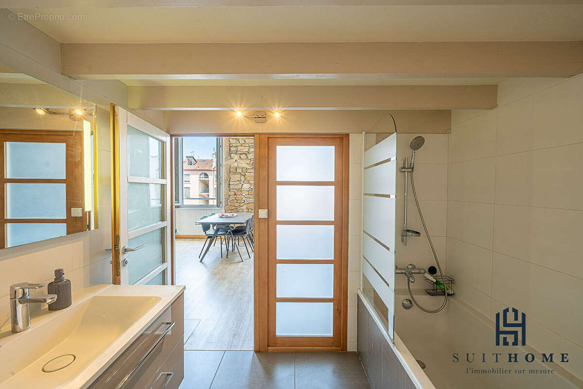 Appartement à LYON-6E