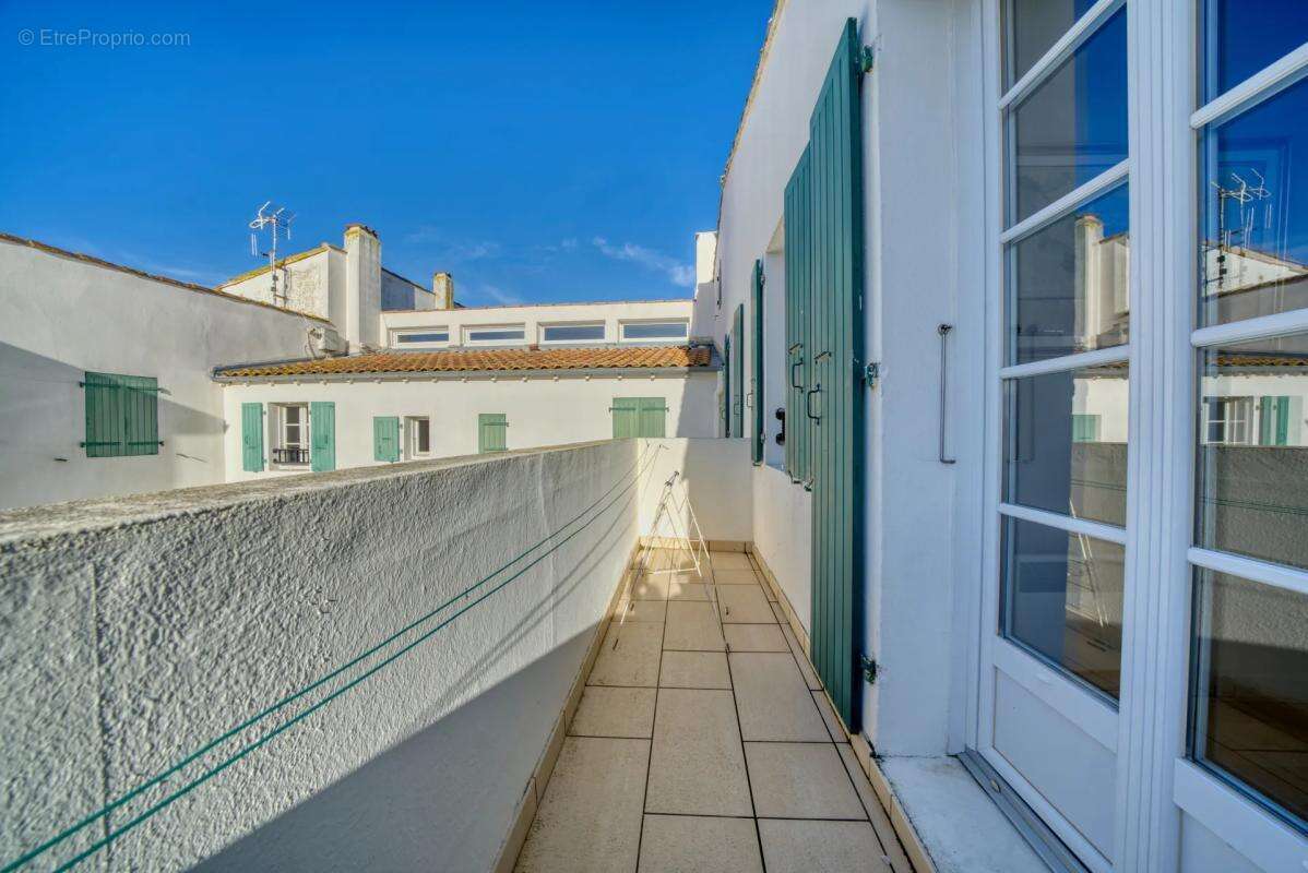 Appartement à SAINT-MARTIN-DE-RE