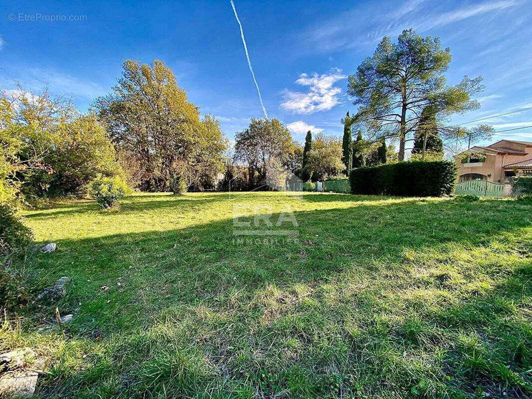 Terrain à VENCE