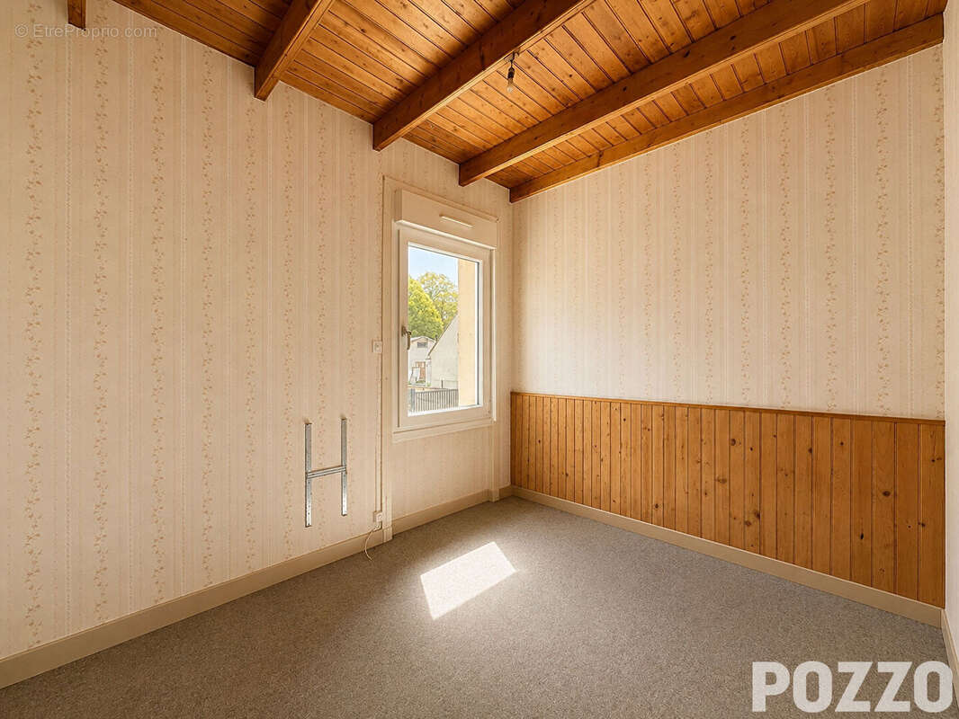 Maison  pierres à Cérences 3  de  86 m2 avec Hangar de 66m² - photo 8