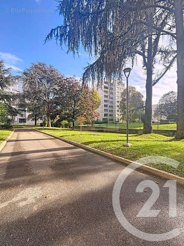 Appartement à LYON-7E