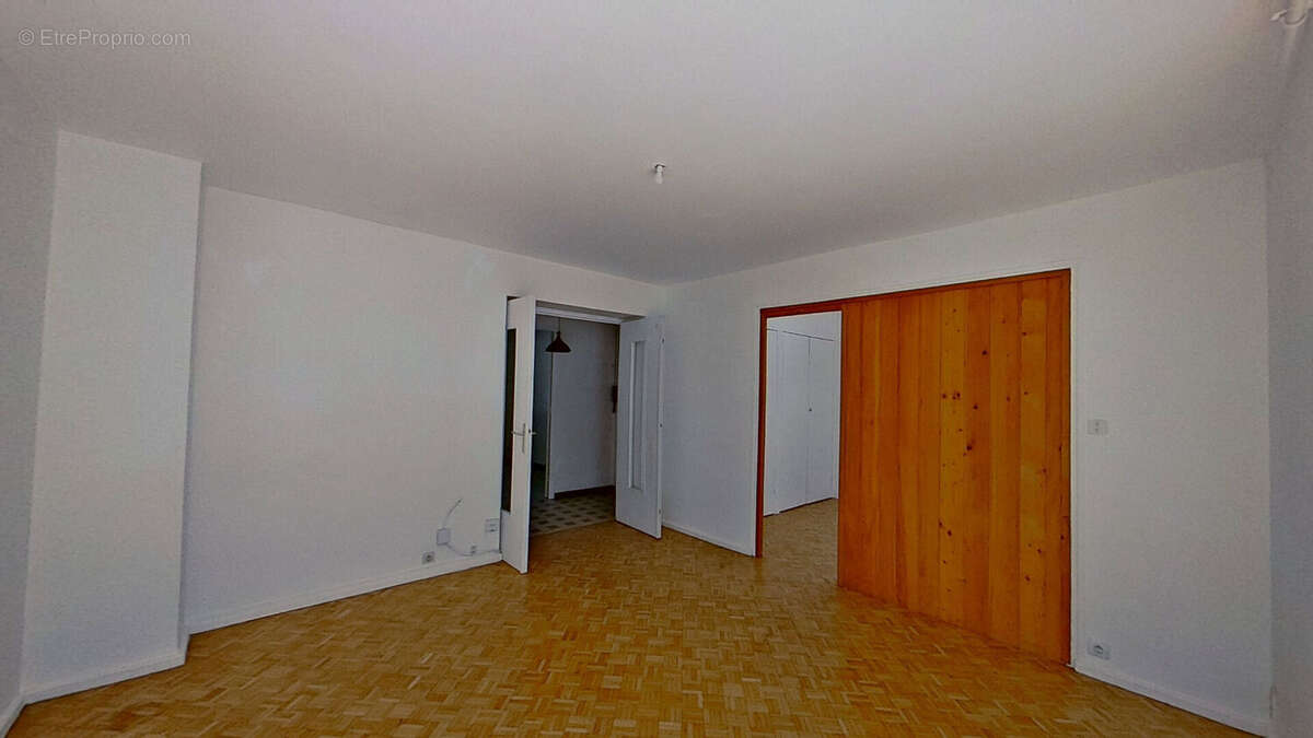 Appartement à LYON-8E