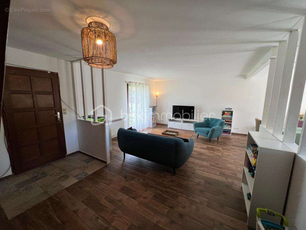 Maison à PONTAULT-COMBAULT