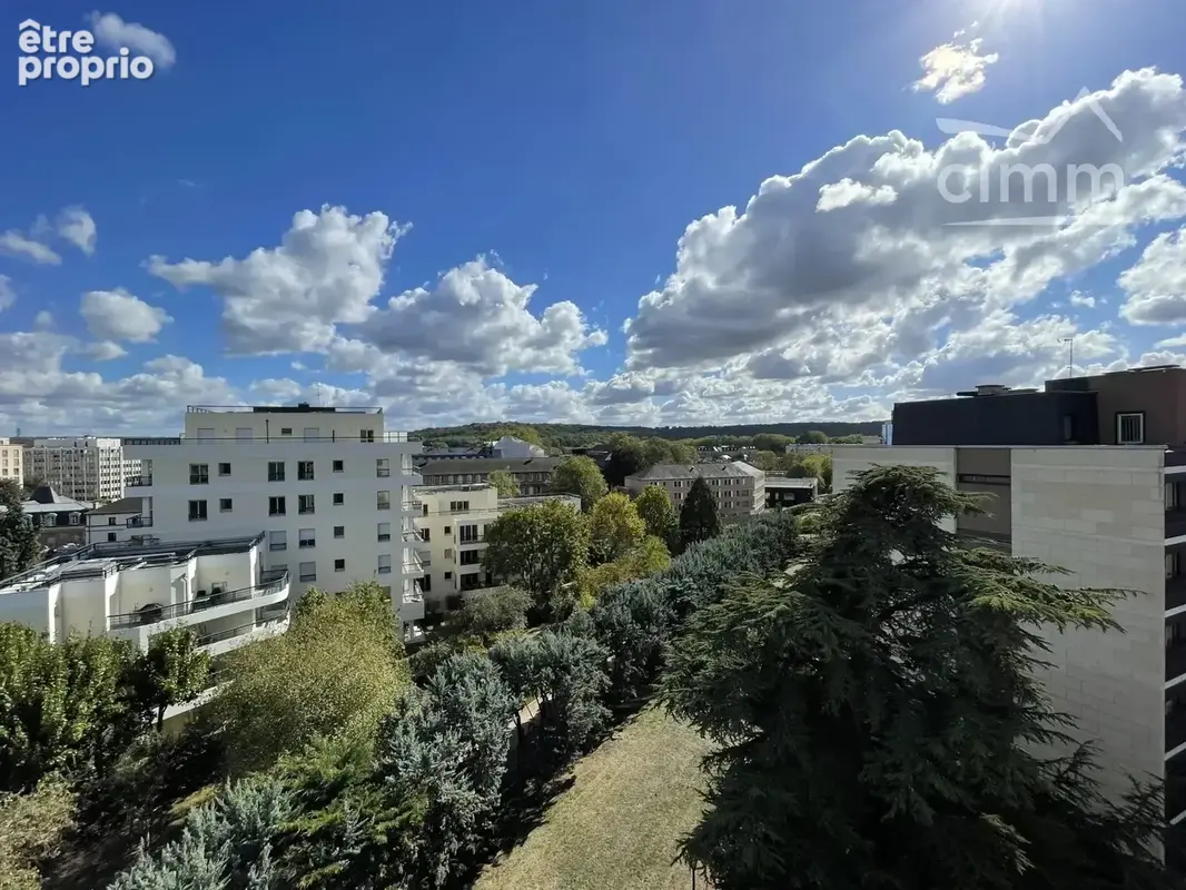 Vue panoramique pour ce T4 avec loggia dans résidence recherchée - photo 2