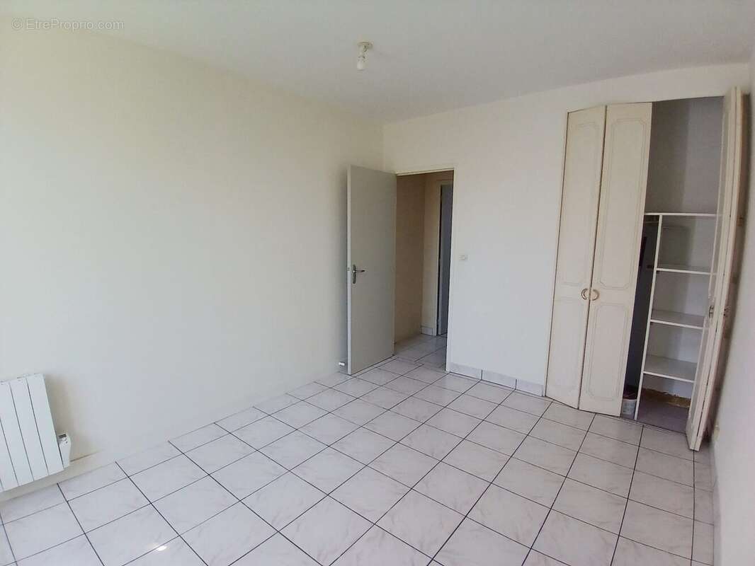 Appartement 36 m² à Laval  - photo 4