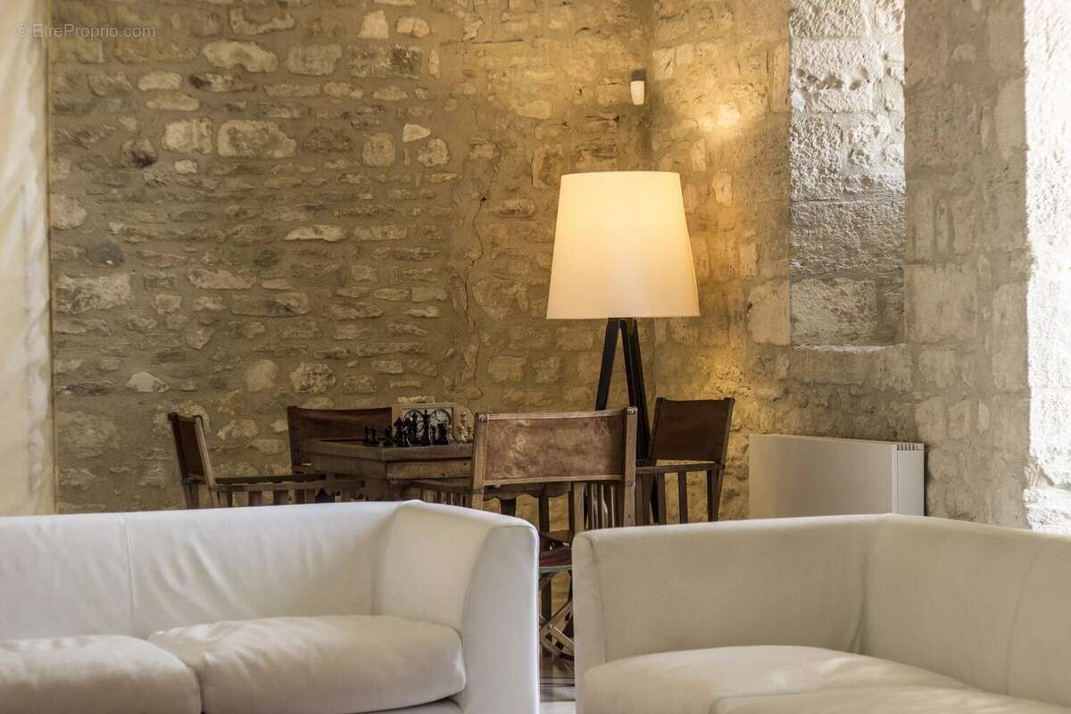 Magnifique château, niché dans un village médiéval - photo 14