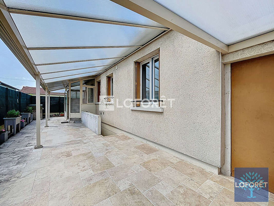 Maison à VIGNEUX-SUR-SEINE