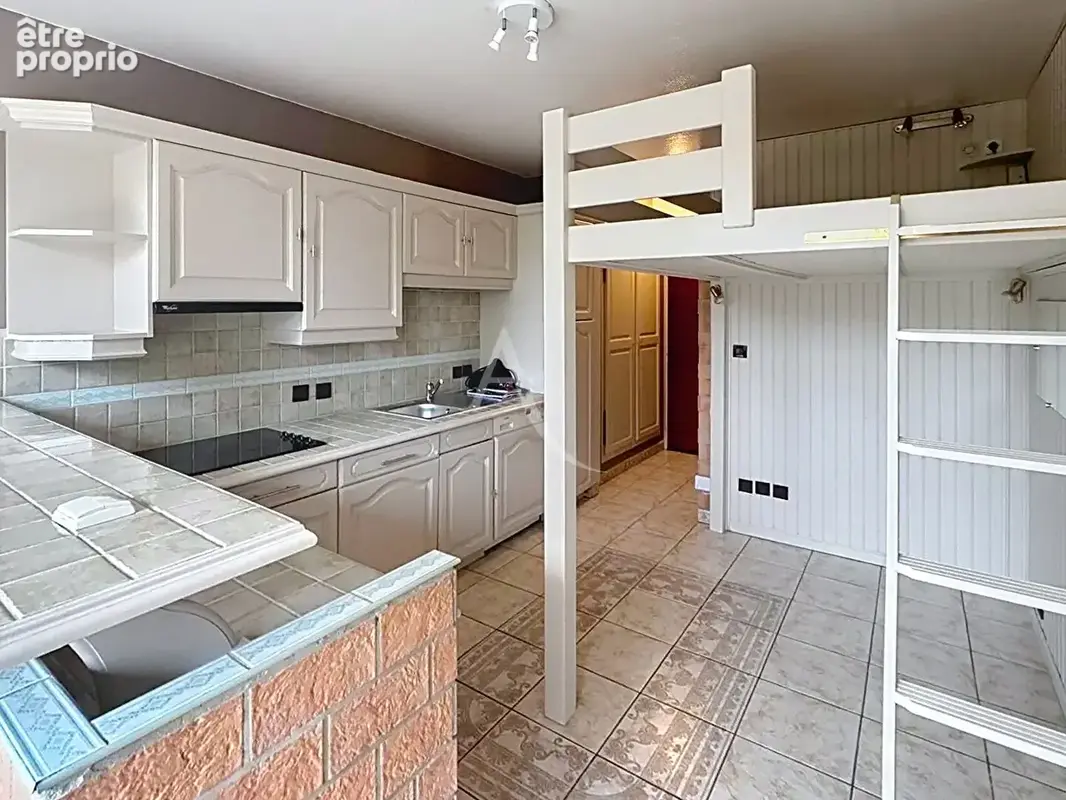 Appartement T1 à vendre à Melun avec terrasse et parking - photo 2