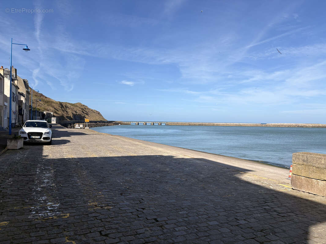 Appartement à PORT-EN-BESSIN-HUPPAIN