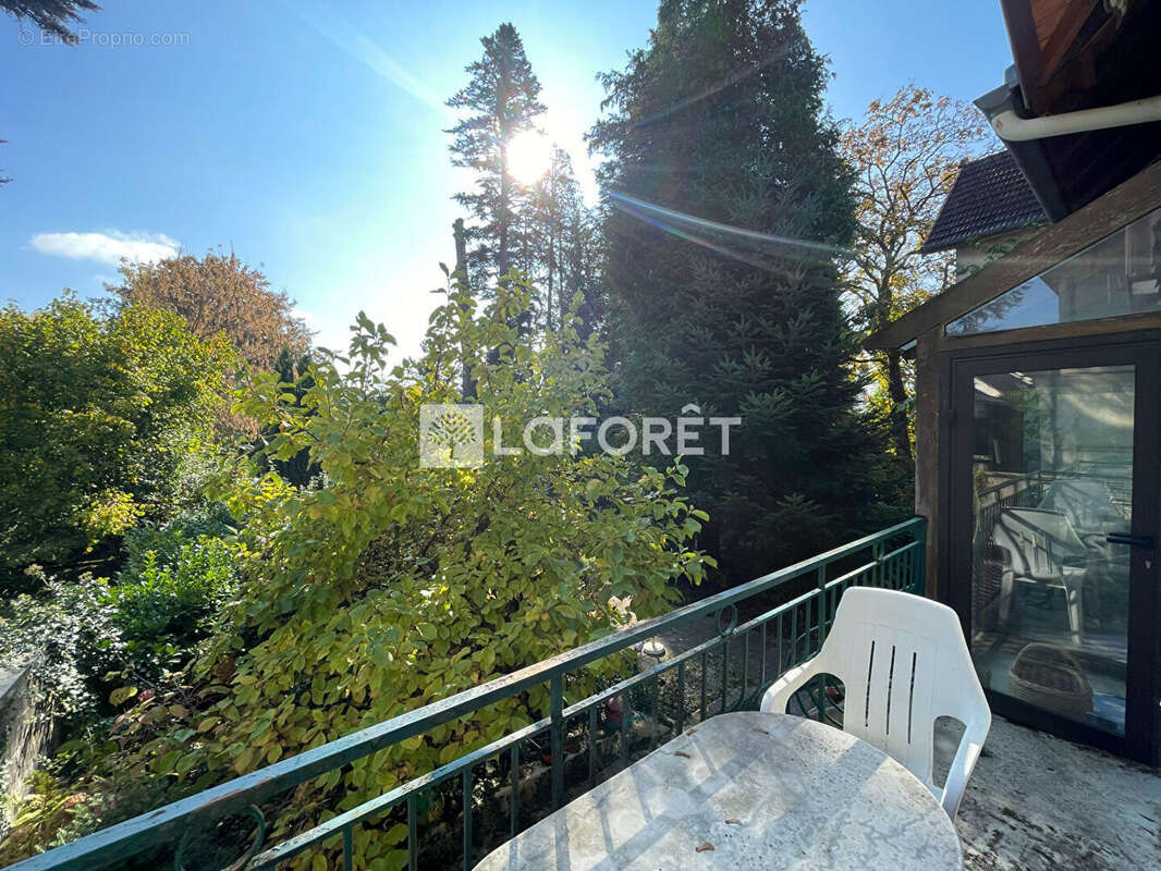 Maison à LONS-LE-SAUNIER