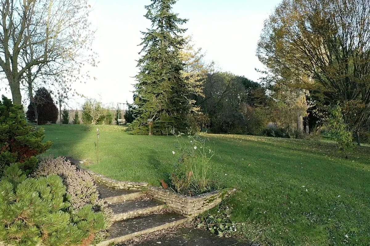 Maison à SAINT-PIERRE-SUR-DIVES