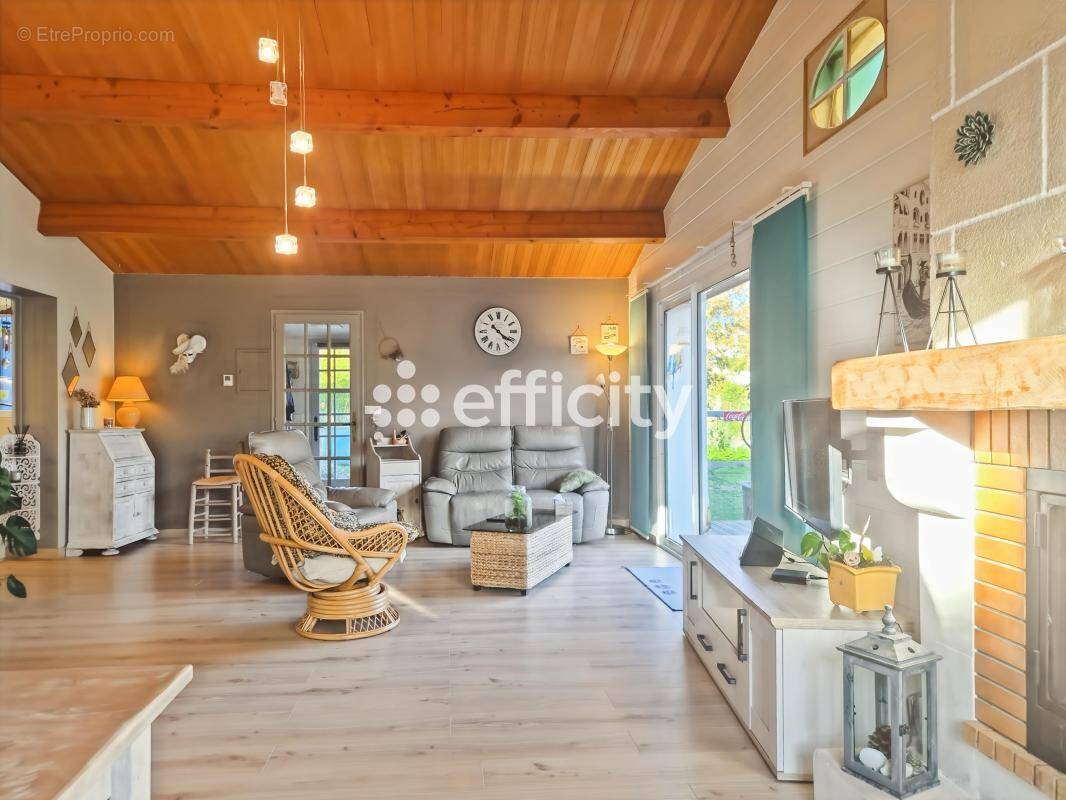 Maison à PORT-DES-BARQUES