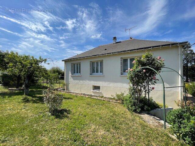 Maison à MONTS