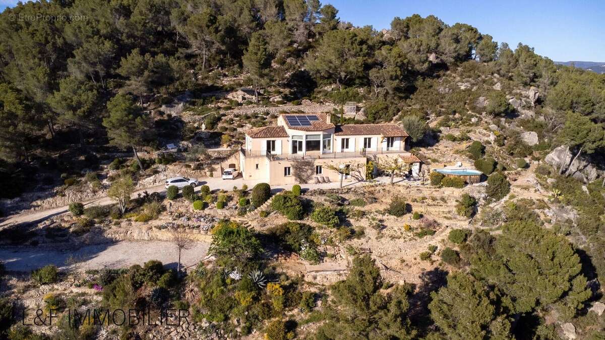 Maison à LA CADIERE-D'AZUR