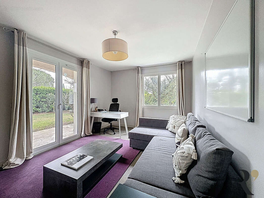 Maison T6 - 200 m² - Terrain 2800 m² - Mons - photo 10