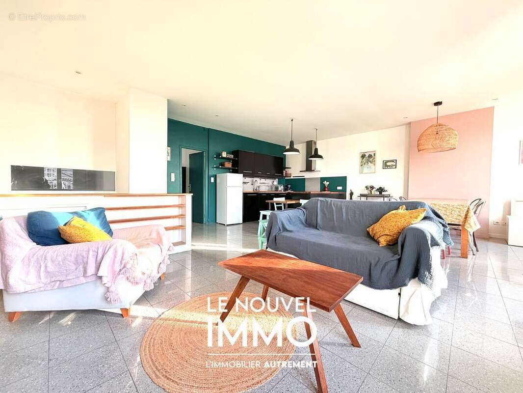 Appartement à MARSEILLE-2E