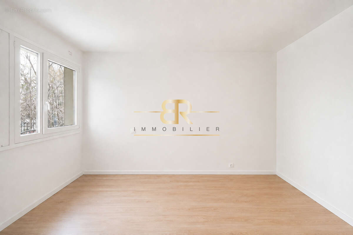 Appartement à PARIS-20E