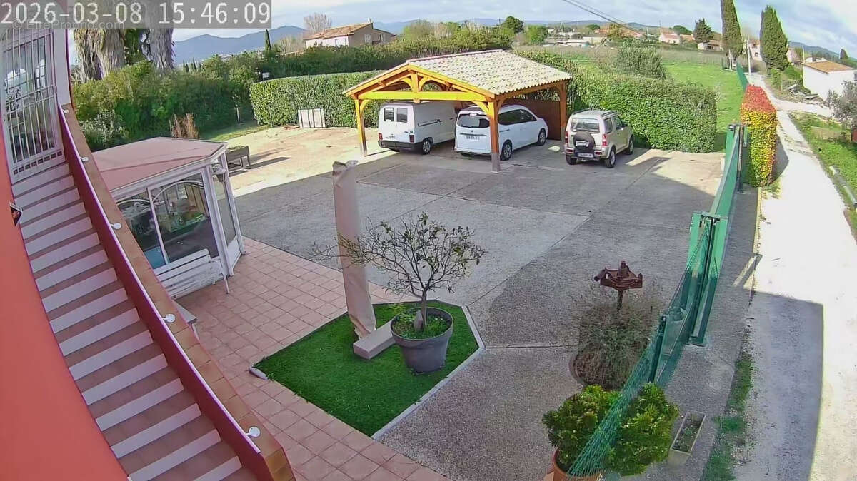 LA CRAU Maison 4 pièces 276m2 sur 3142 m2 de parcelle arborée 100m2 de garage - photo 13