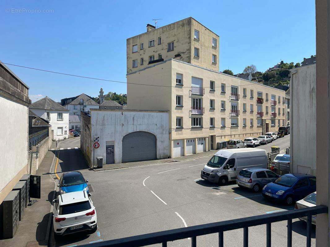 T3 lumineux et spacieux de presque 90 m2 sans vis-a-vis- Centre-Ville Quimper - photo 6