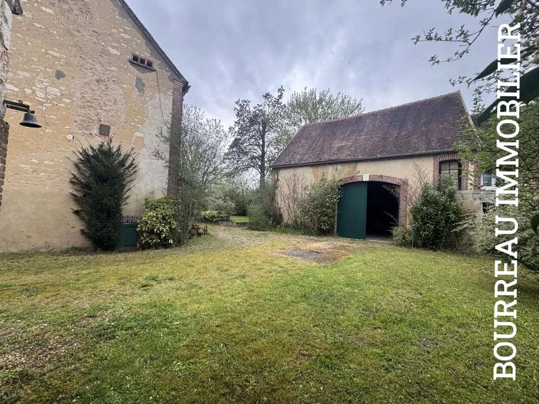 Maison à CHASSY