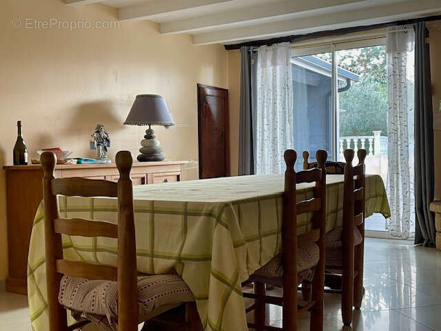 Maison à MONTBARTIER