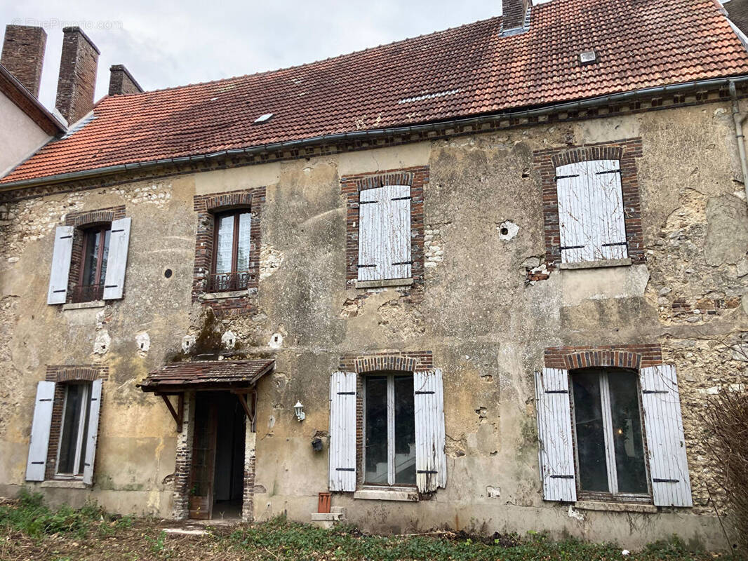 Maison à RIGNY-LE-FERRON