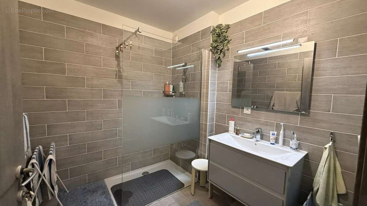 Appartement à SANTA-LUCIA-DI-MORIANI