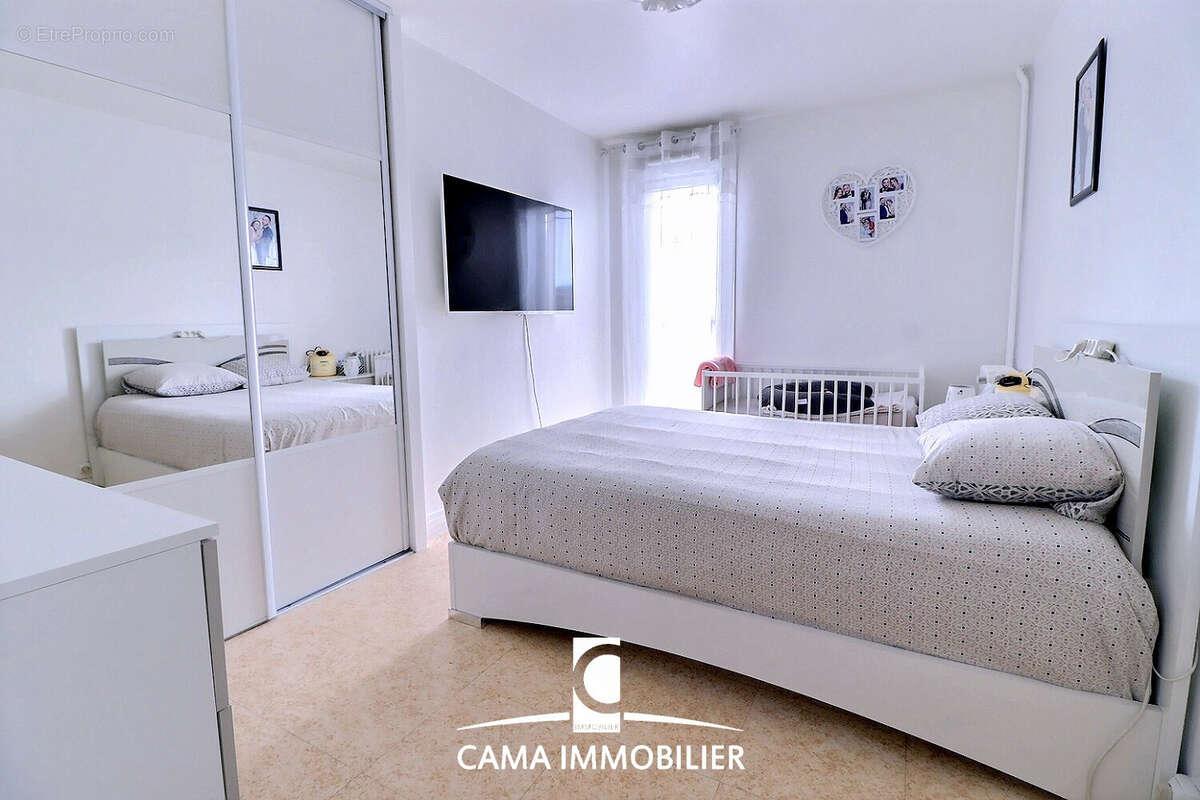 Appartement à FONTENAY-LE-FLEURY