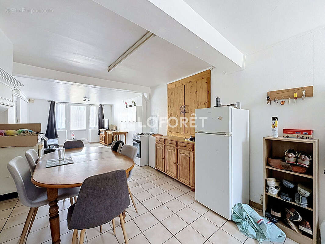 Immeuble Liffol Le Grand 9 pièce(s) 199.16 m2 - photo 10