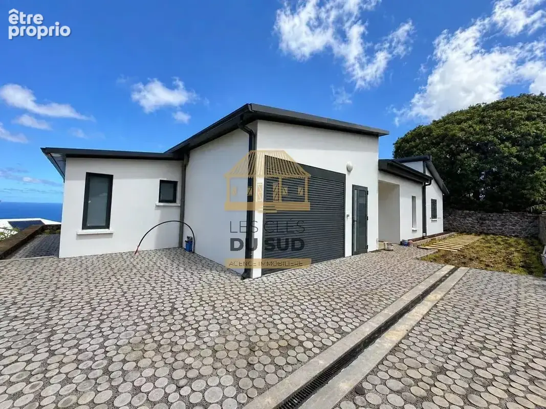Photo Maison à Saint-Joseph au prix de 399 000€