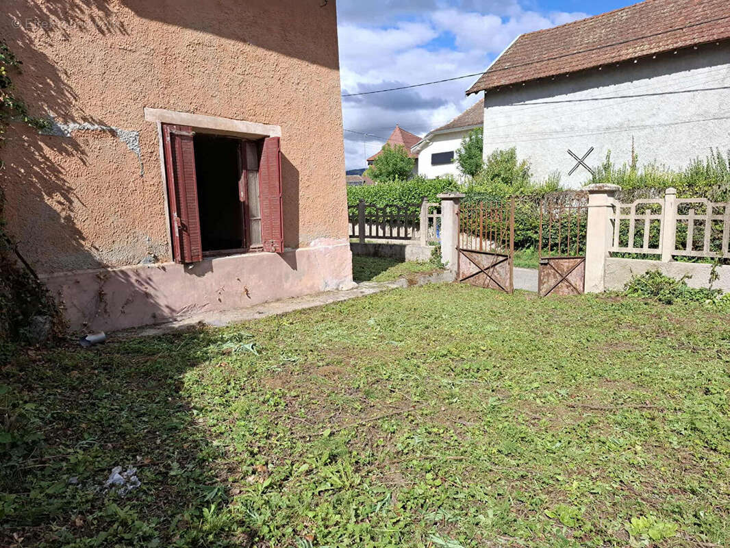 Maison à LES AVENIERES