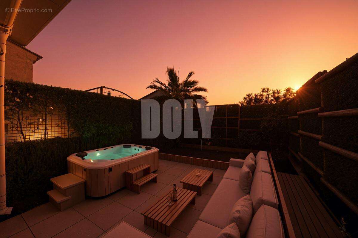 Maison à VILLENEUVE-LOUBET