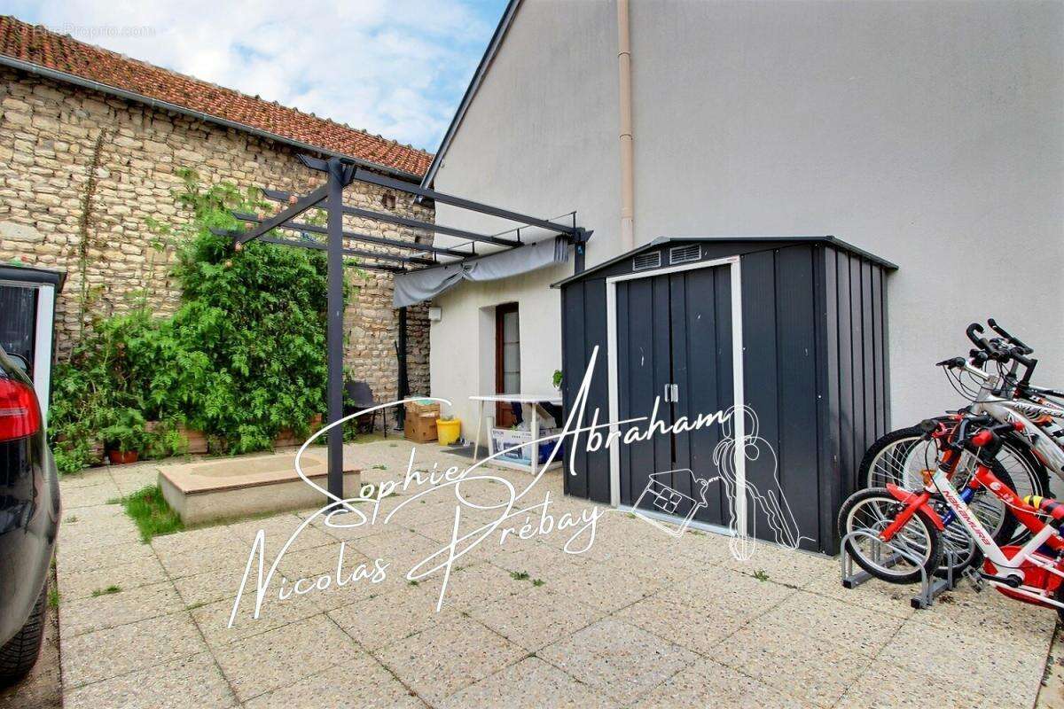 Maison à ANGERVILLE