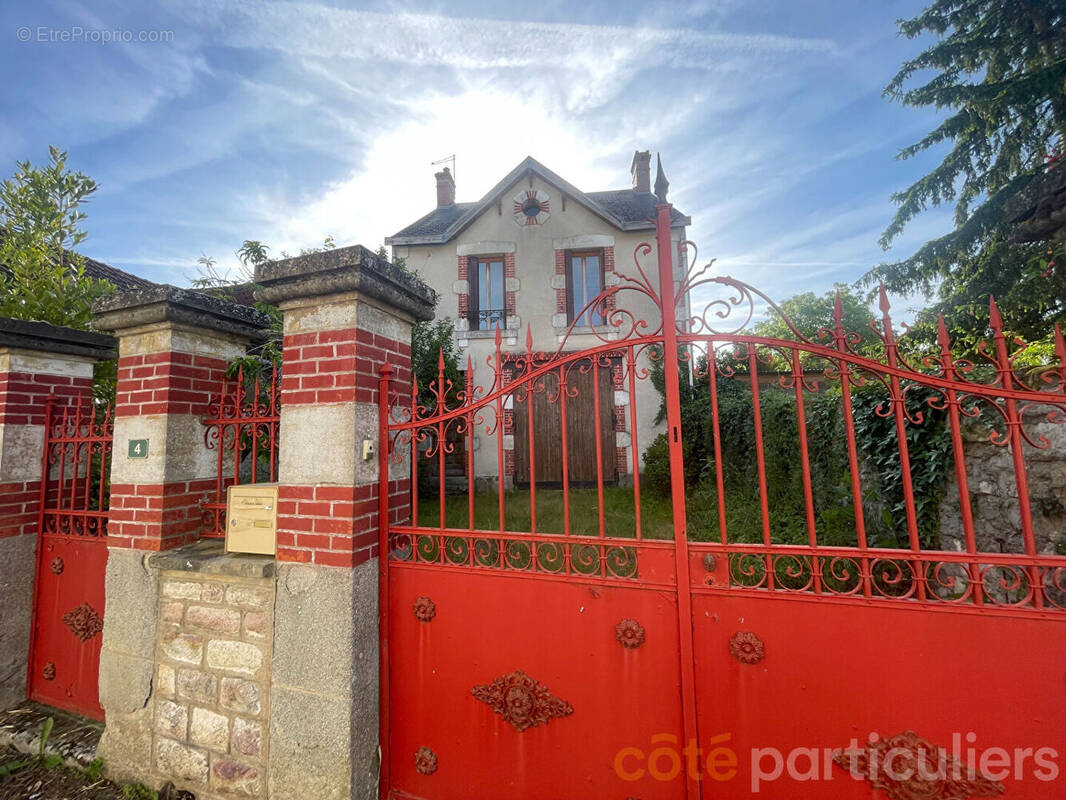 Maison à LE CHATELET
