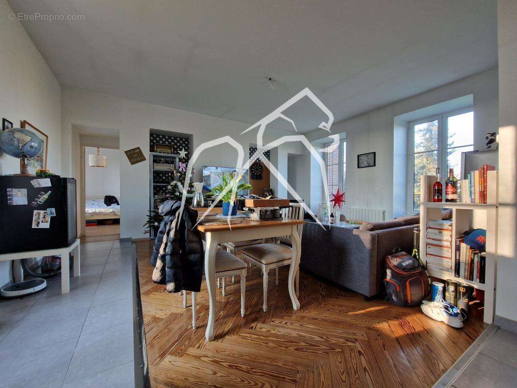 Appartement  t3  76m²  bois l eveque  76160 - photo 2