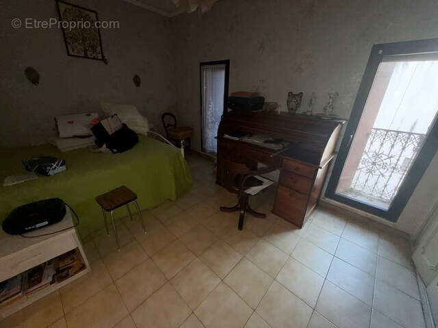 Maison à SAINT-THIBERY